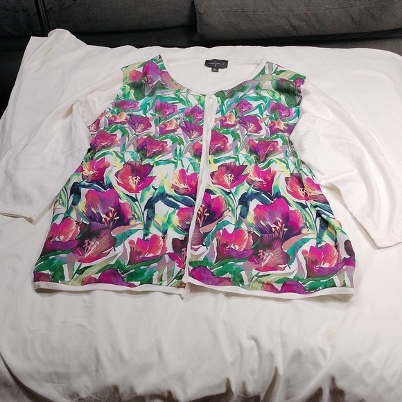 Investments womens layered floral top size 2X - Picture 1 of 13
